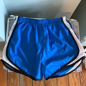 Nike Tempo shorts medium tall